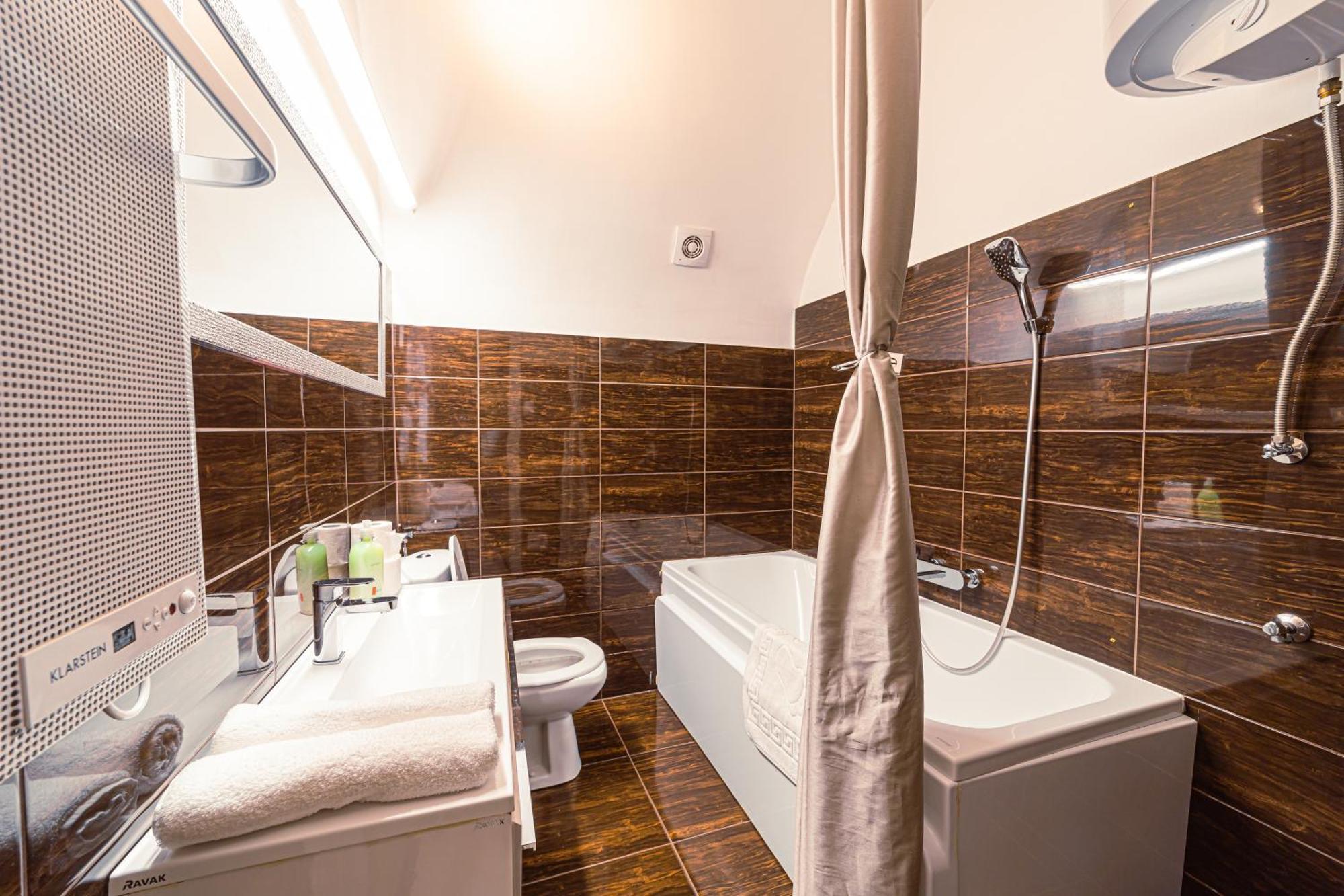 Komlo Apartman - Stefan Koszeg Luaran gambar